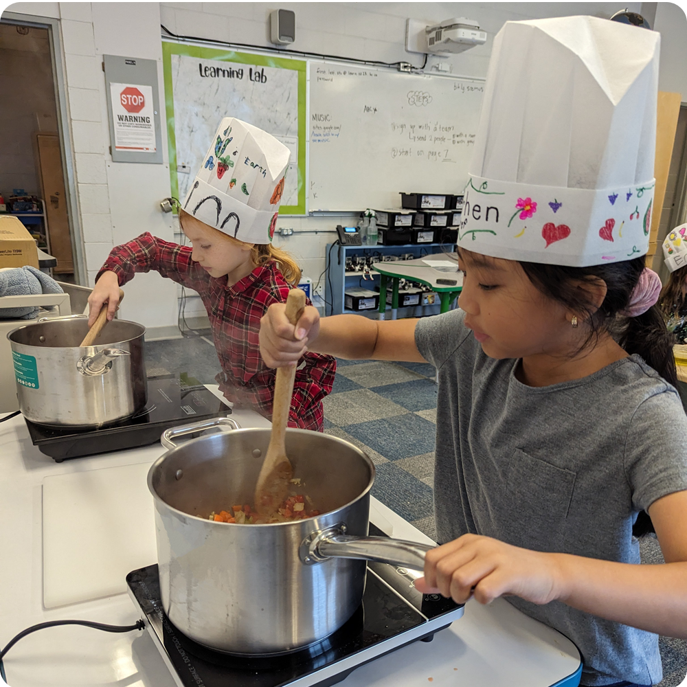 Making Mama Mia Pasta Sauce